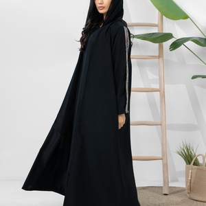 Ebon contrast abaya