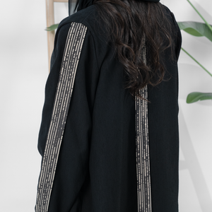 Ebon contrast abaya