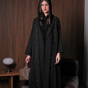 Noir grid abaya